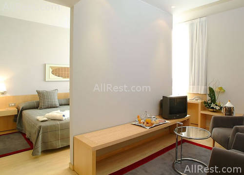 Tryp Barcelona Aeropuerto 4